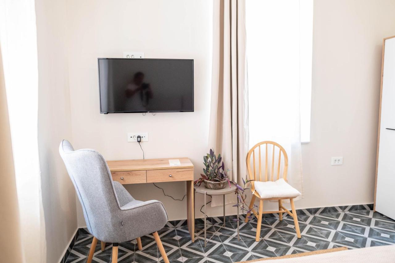 Kosnian City Suites B 外观 照片